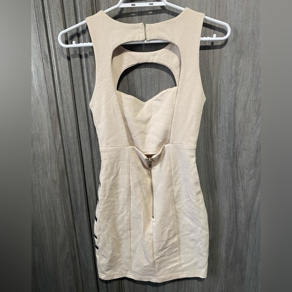 Bodycon dress, size 6 (fits like a small) - Picture 2 of 4